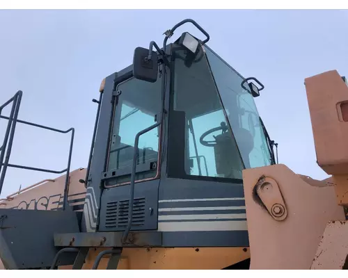 Case 921C Equip Cab Assembly