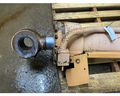 Case 921C Equip Hydraulic Cylinder