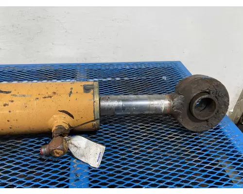 Case 921C Equip Hydraulic Cylinder