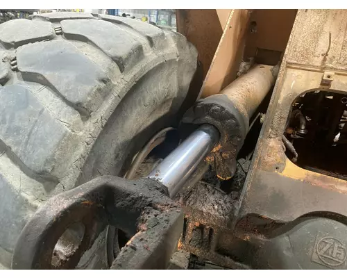 Case 921C Equip Hydraulic Cylinder