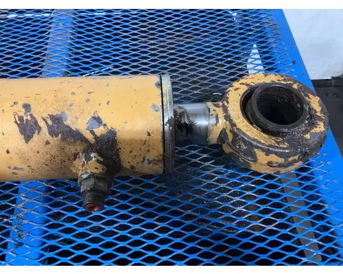 Case 921C Equip Hydraulic Cylinder