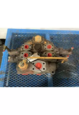 Case 921C Equip Hydraulic Valve