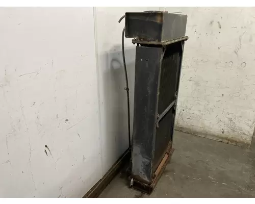 Case 921C Equip Radiator