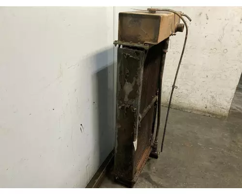 Case 921C Equip Radiator
