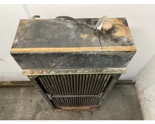 Case 921C Equip Radiator