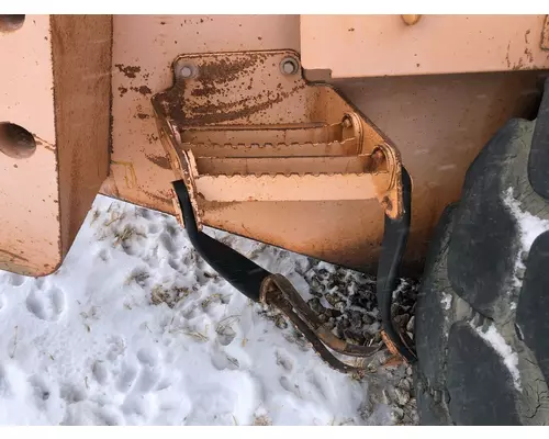 Case 921C Equip Step