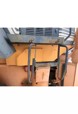 Case 921C Equip Step