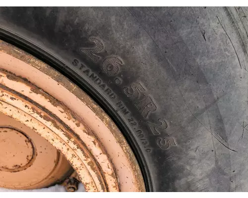 Case 921C Equip Tire and Rim