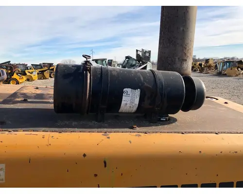 Case DH5 Equip Air Cleaner