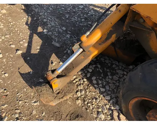 Case DH5 Equip Outrigger