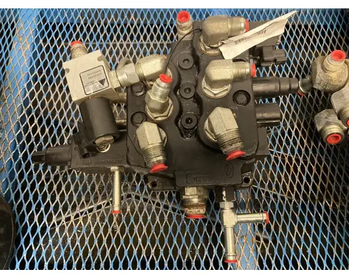 Case SV300 Equip Hydraulic Valve