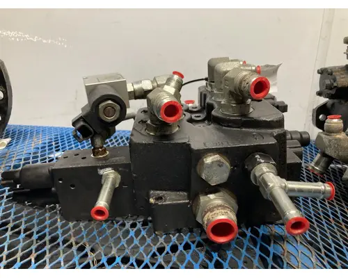 Case SV300 Equip Hydraulic Valve