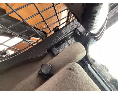 Case SV300 Equip LapSafety Bar