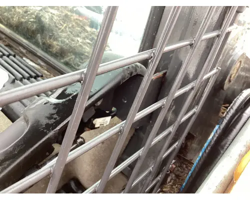 Case SV300 Equip LapSafety Bar