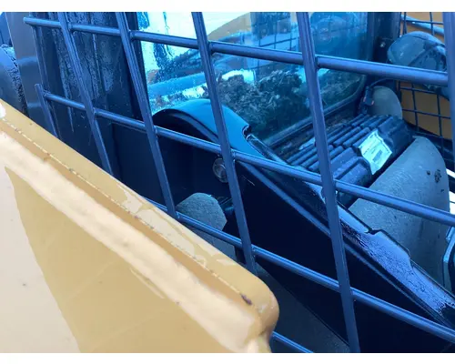 Case SV300 Equip LapSafety Bar