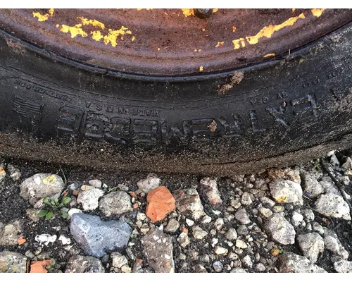 Case SV300 Equip Tire and Rim