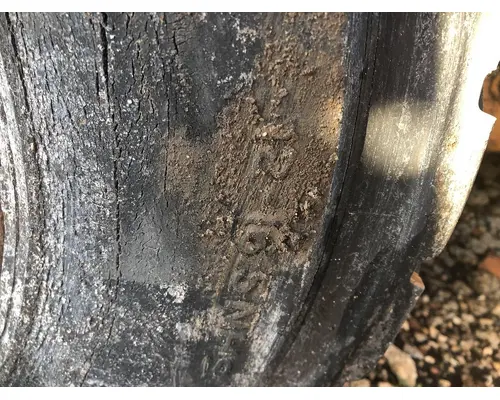 Case SV300 Equip Tire and Rim