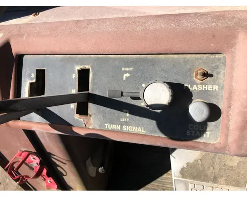 Case W14B Equip Dash Panel