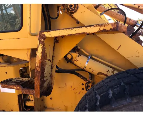 Case W14B Equip Fender