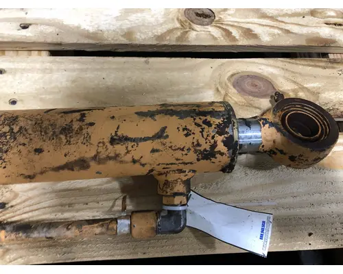 Case W14B Equip Hydraulic Cylinder