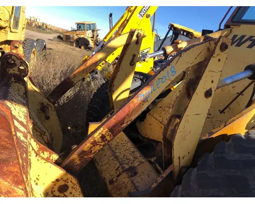 Case W14B Equip Linkage