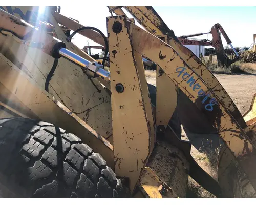 Case W14B Equip Linkage