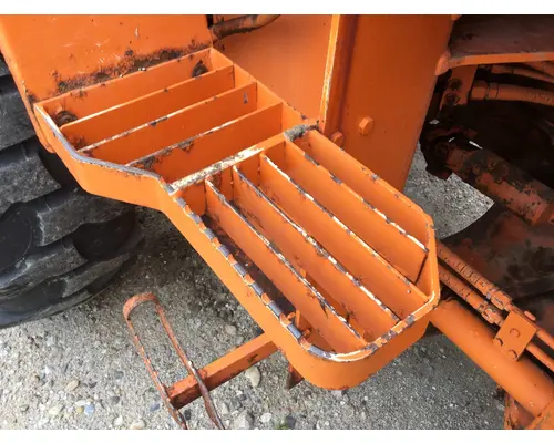 Case W14B Equip Step