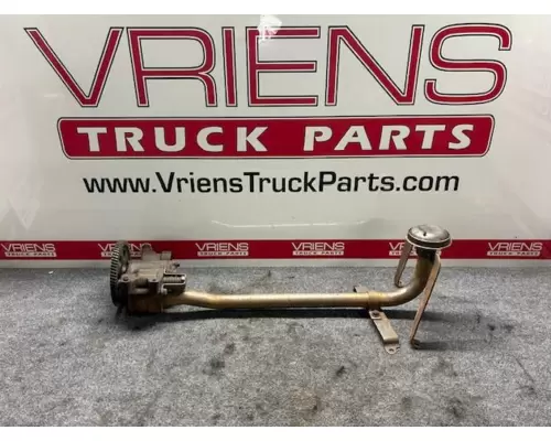 Oil Pump CAT  Vriens Truck Parts