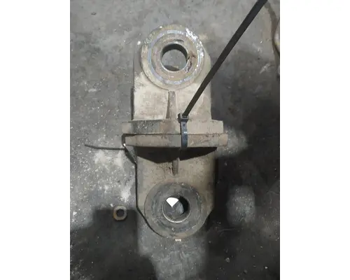Engine Mounts CAT 3126 Truck Salvage International Inc