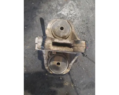 Engine Mounts CAT 3126 Truck Salvage International Inc