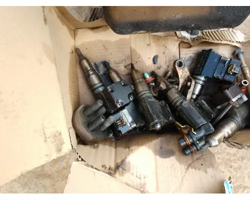 Fuel Injector CAT 3126 Crest Truck Parts