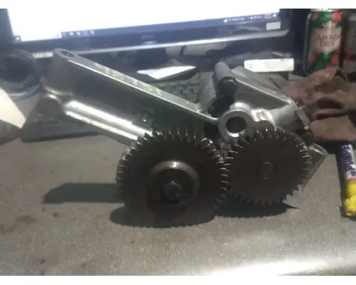 Oil Pump CAT 3126 Truck Salvage International Inc