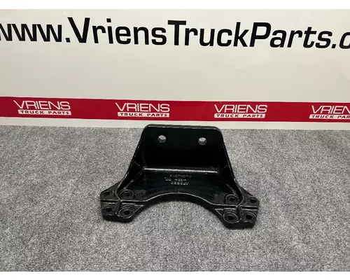 Engine Mounts CAT 3176 Vriens Truck Parts