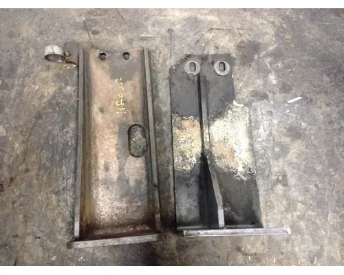 Engine Mounts CAT 332D Vander Haags Inc Sp