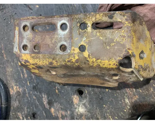 Brackets, Misc. CAT 3406 Truck Salvage International Inc