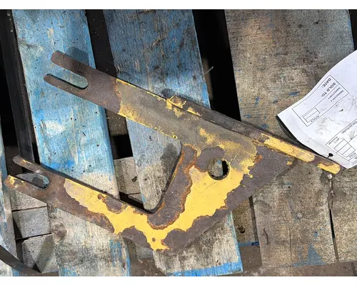 Brackets, Misc. CAT 3406B Truck Salvage International Inc