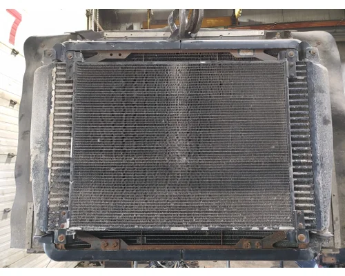 Radiator CAT 3406B Truck Salvage International Inc