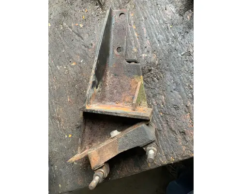 Brackets, Misc. CAT 3406C Truck Salvage International Inc