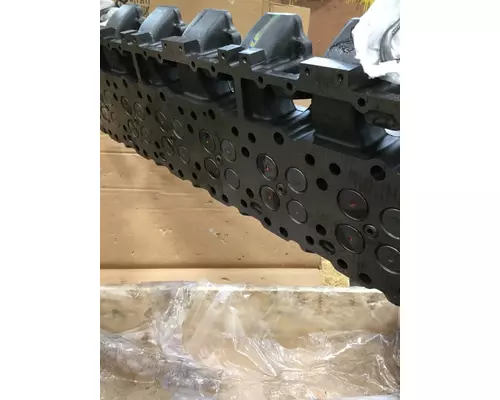 Cylinder Head Cat 3406C River City Truck Parts Inc.