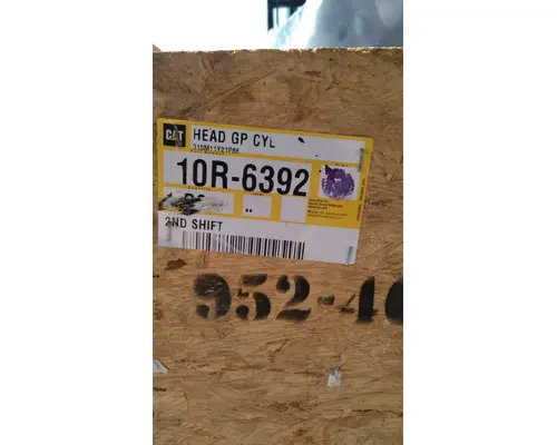 Cat C-13 Cylinder Head