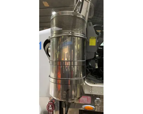 Air Cleaner CAT C-15 Truck Salvage International Inc