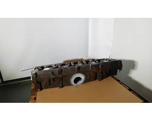Cat C-15 Cylinder Head