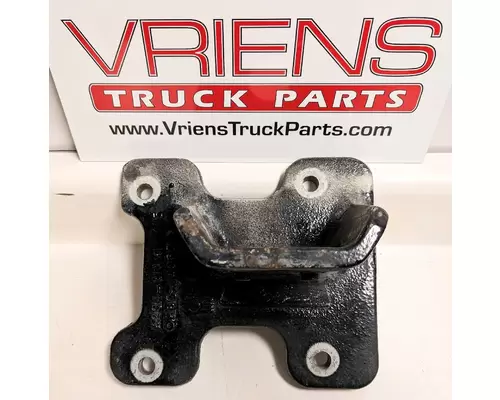 Engine Mounts CAT C-15 Vriens Truck Parts