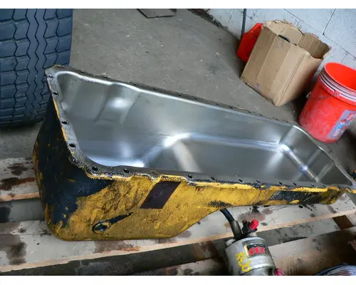 Oil Pan CAT C-7 Forest Park Tractor &amp; Trailer