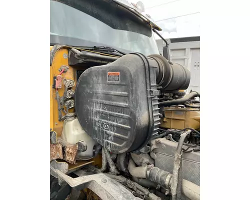 Air Cleaner CAT CT660 Dutchers Inc   Heavy Truck Div  Ny