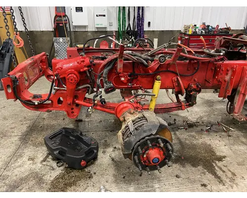 Axle Beam (Front) CAT CT660 Dutchers Inc   Heavy Truck Div  Ny