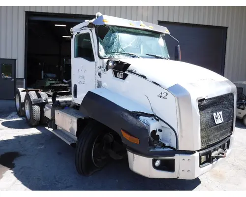 Door Window Regulator, Front CAT CT660 Dutchers Inc   Heavy Truck Div  Ny