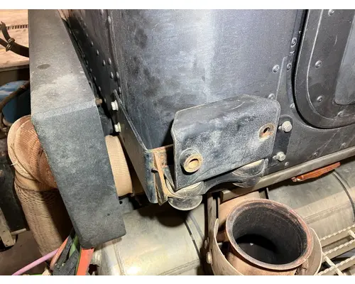 EGR Bracket CAT CT660 Vander Haags Inc Sf