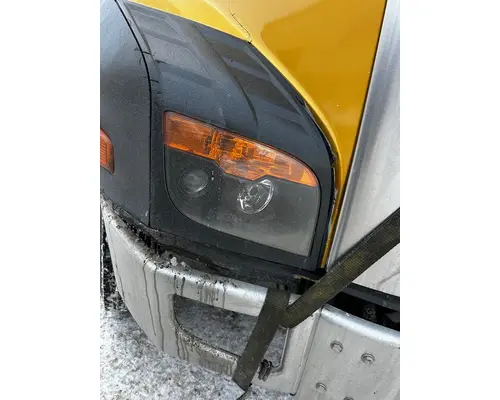 Headlamp Assembly CAT CT660 Dutchers Inc   Heavy Truck Div  Ny
