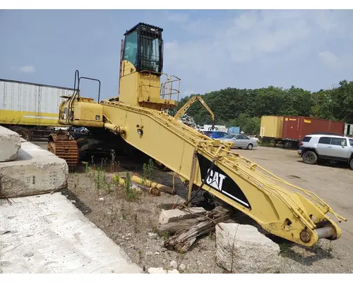 Equipment (Whole Vehicle) CAT Material Handler Truck Salvage International Inc